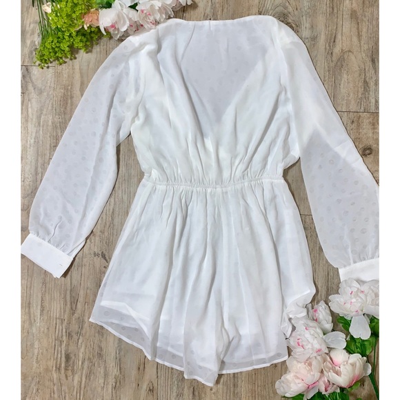 Xenia Boutique White Romper - Picture 2 of 2